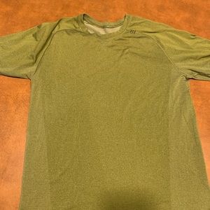 Lululemon metal vent tech shirt
